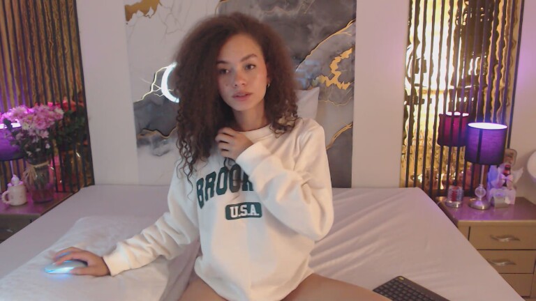 MiticaBrenner's Streamate show and profile