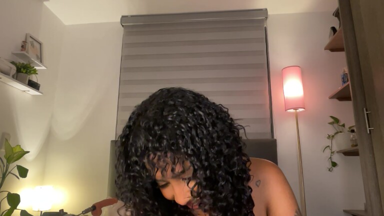 NinnaRae's Streamate show and profile