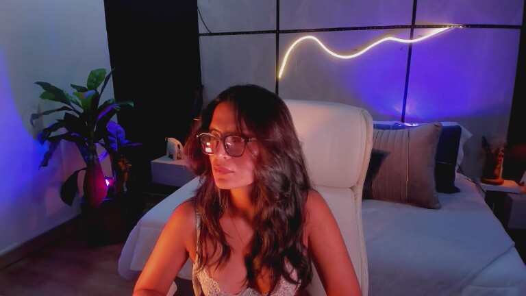 EmiilyMazzon's Streamate show and profile