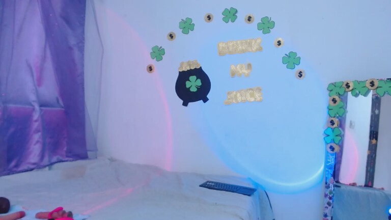 Alicia1407's Streamate show and profile