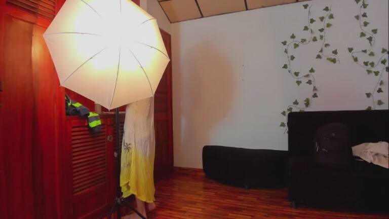 Sophiamiller18's Streamate show and profile