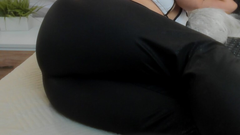 Martina_conor's Streamate show and profile