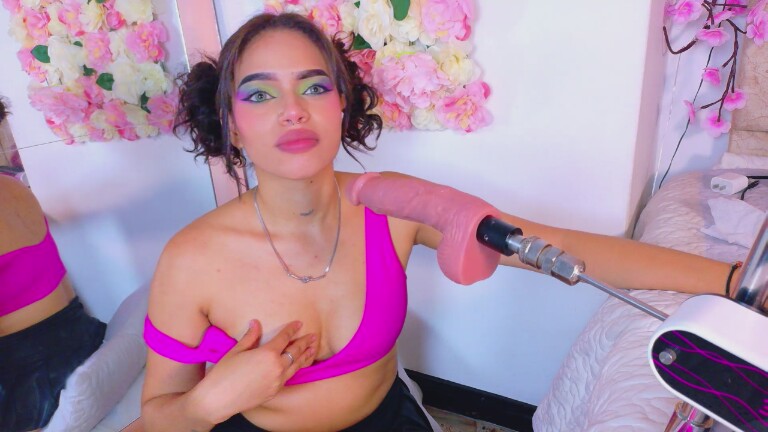 Lara_Gil21's Streamate show and profile