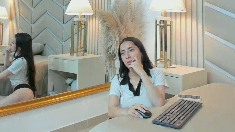 HayleyParker's Streamate show and profile