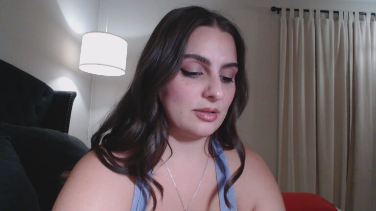 LuciaKing's Streamate show and profile