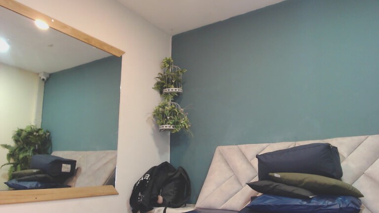 SharissWillian's Streamate show and profile