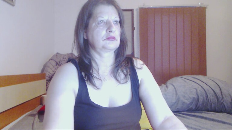 ExtasyMature's Streamate show and profile