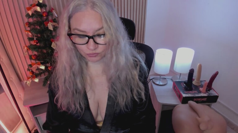 SabrinaWildd's Streamate show and profile