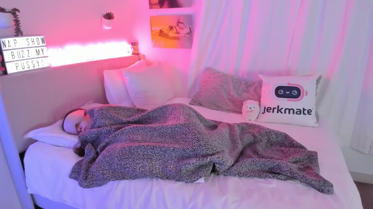 QueenChloeXO's Streamate show and profile