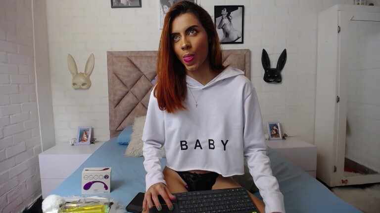 APRIILGREY's Streamate show and profile