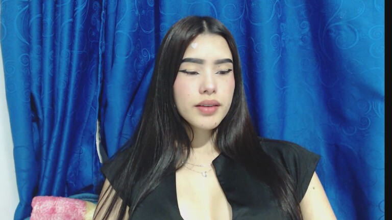 ZakuraSlave's Streamate show and profile