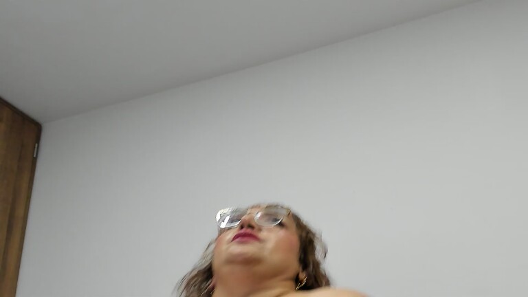 Sweet_X's Streamate show and profile