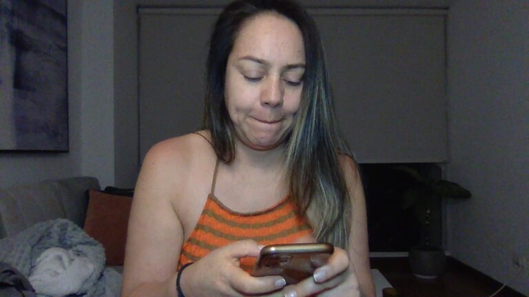 HoneyLove81's Streamate show and profile