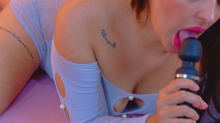 JasmineRhodes's Streamate show and profile